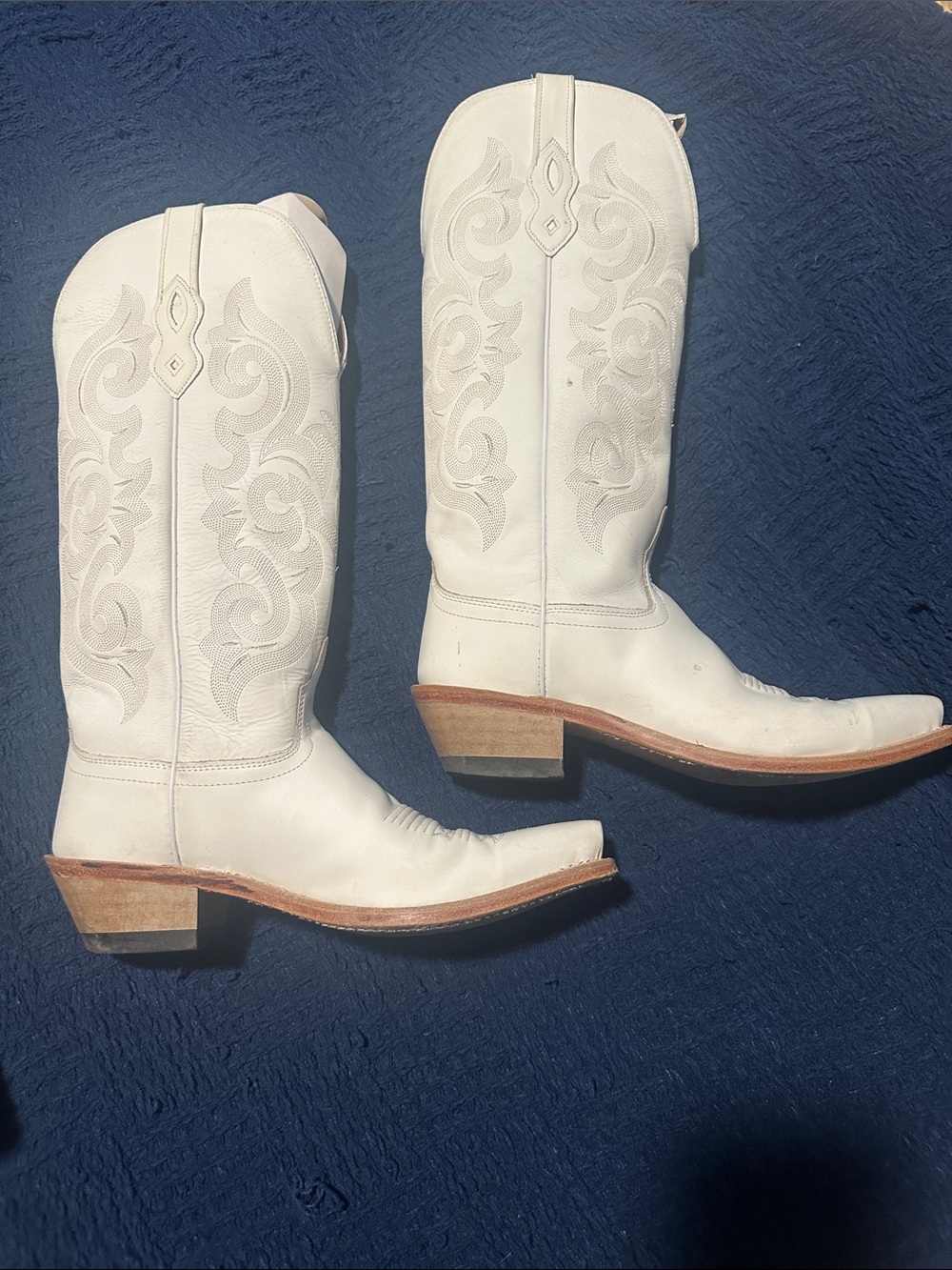 Old West White Embroidered Leather Western Boots